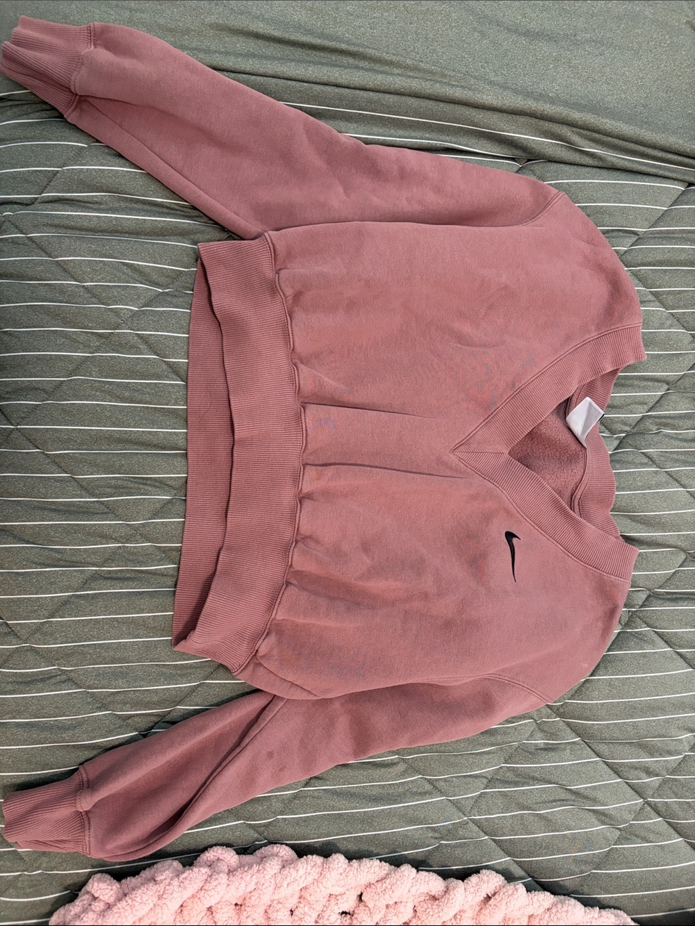 Nike Women's Dusty Rose V‑Neck Pullover Sweatshirt